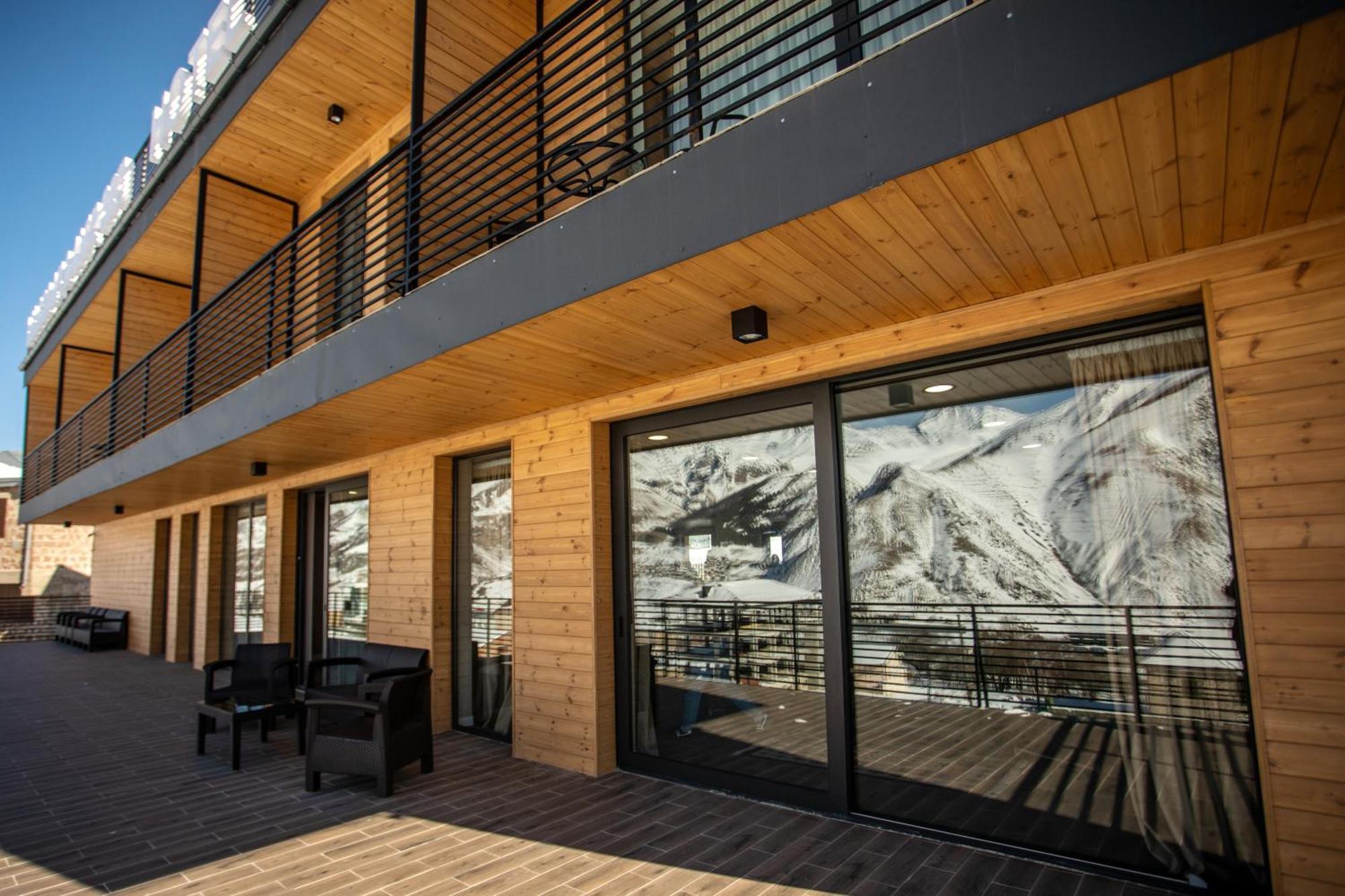 Kazbegi Hotel Grand View Stepantsminda Exterior foto