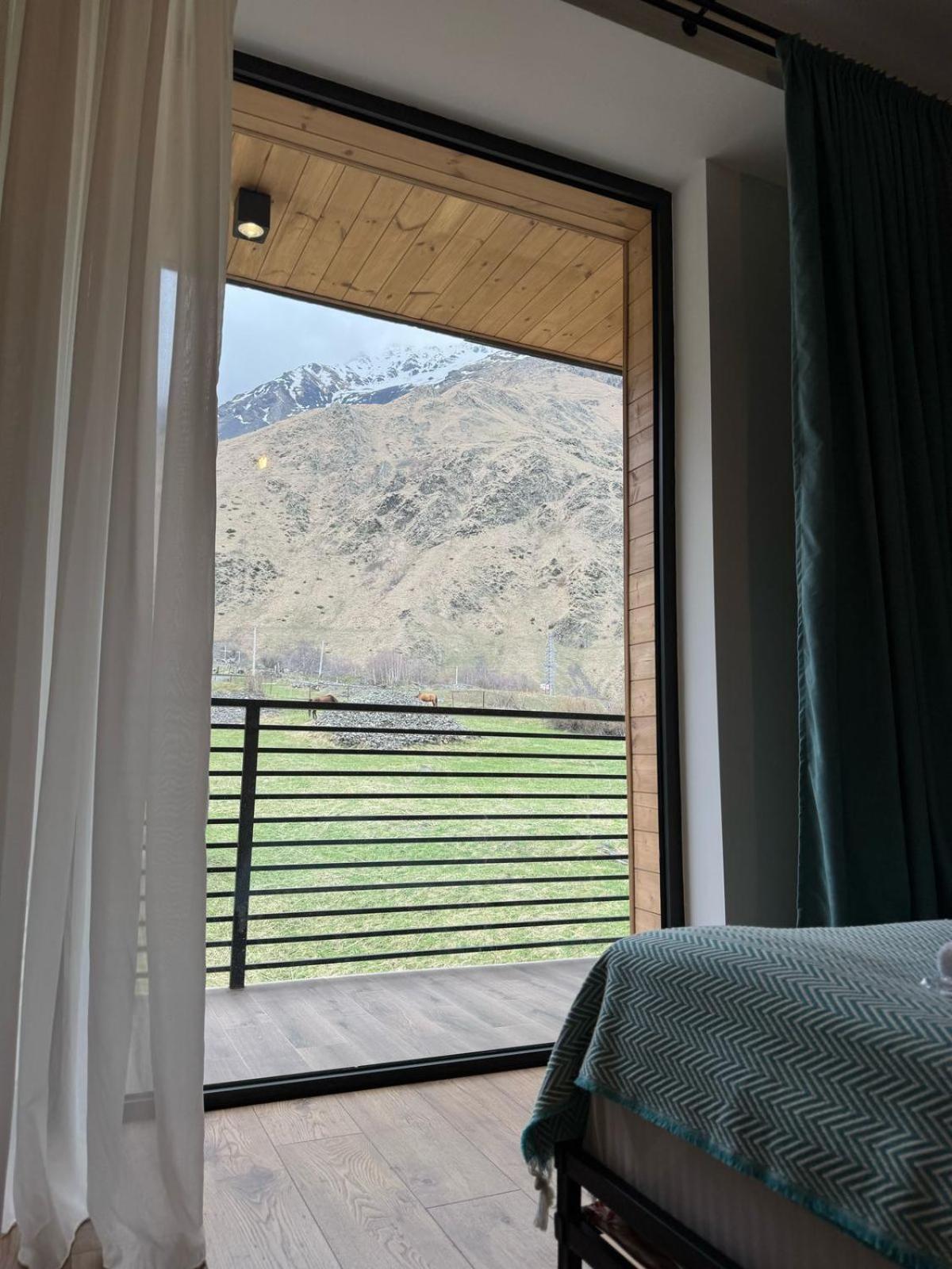 Kazbegi Hotel Grand View Stepantsminda Exterior foto