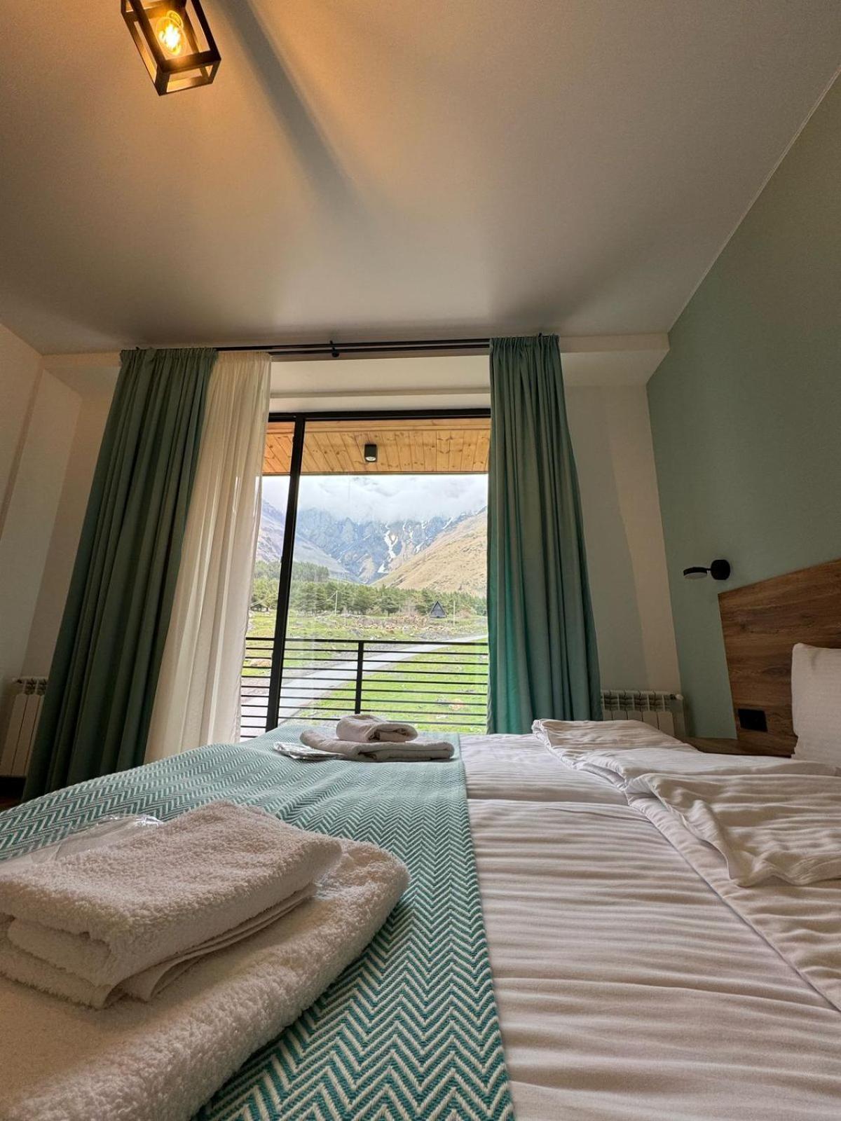 Kazbegi Hotel Grand View Stepantsminda Exterior foto