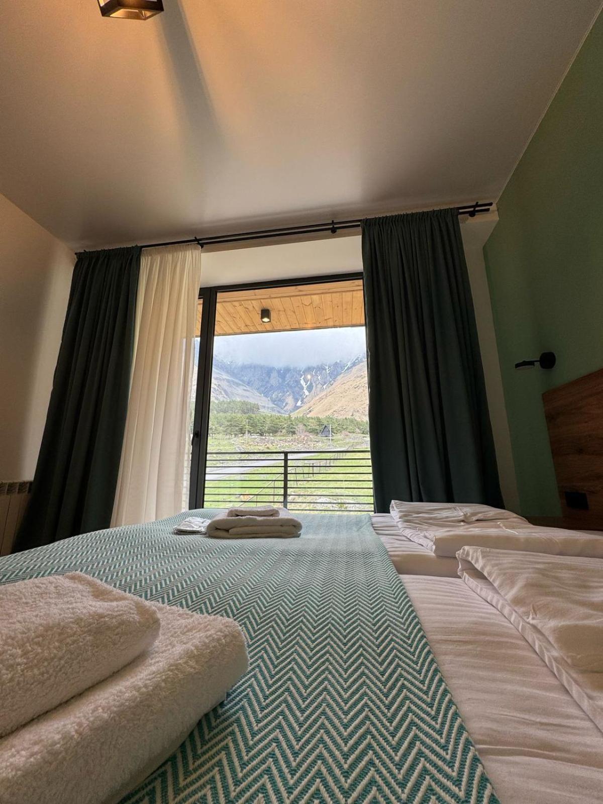 Kazbegi Hotel Grand View Stepantsminda Exterior foto