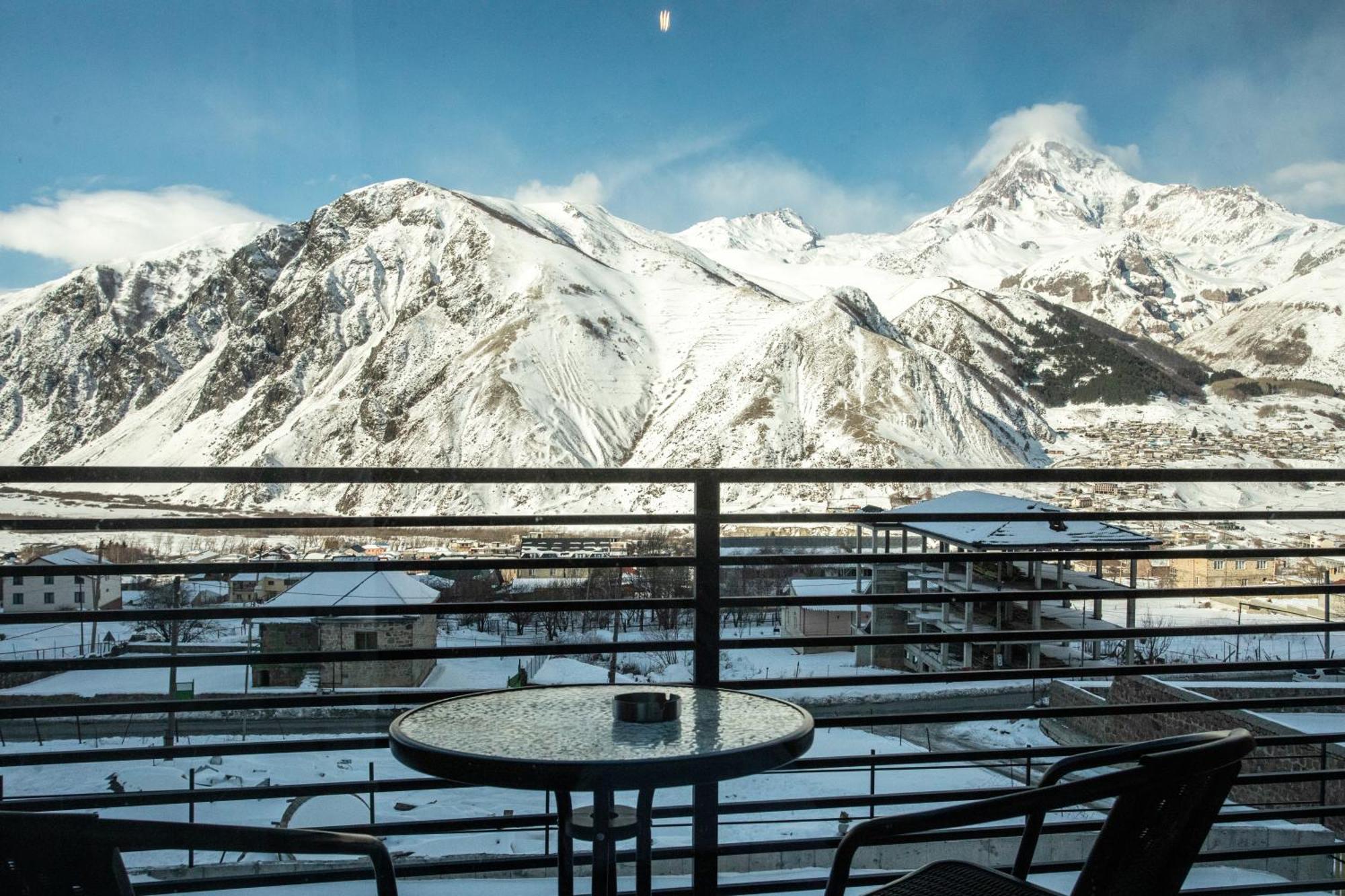 Kazbegi Hotel Grand View Stepantsminda Exterior foto